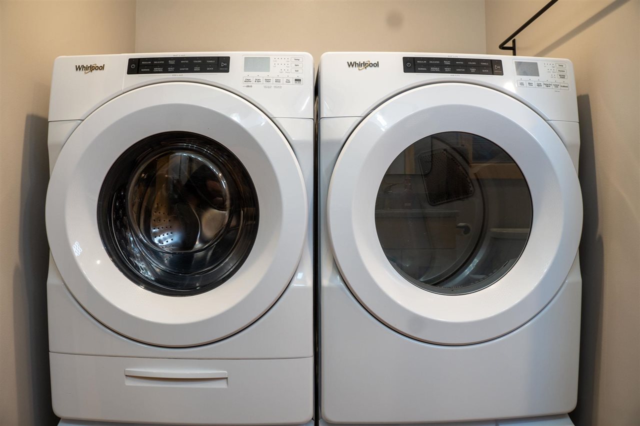 8512 Dutchman Bay Road