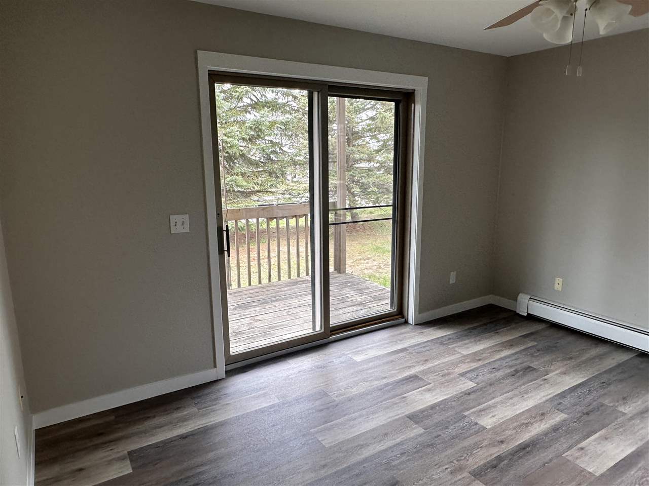 673 Pine Pointe Drive Unit: 6