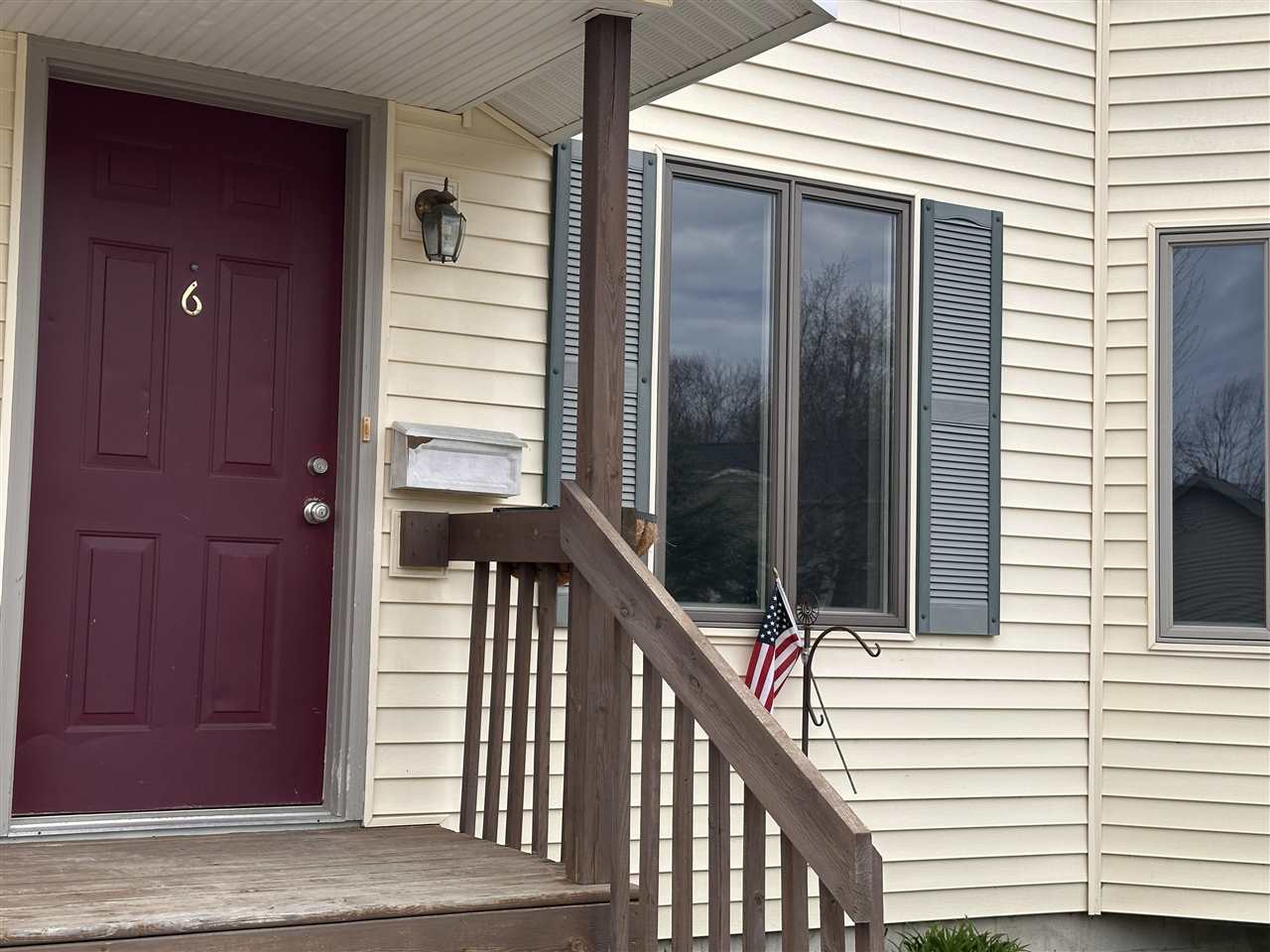 673 Pine Pointe Drive Unit: 6