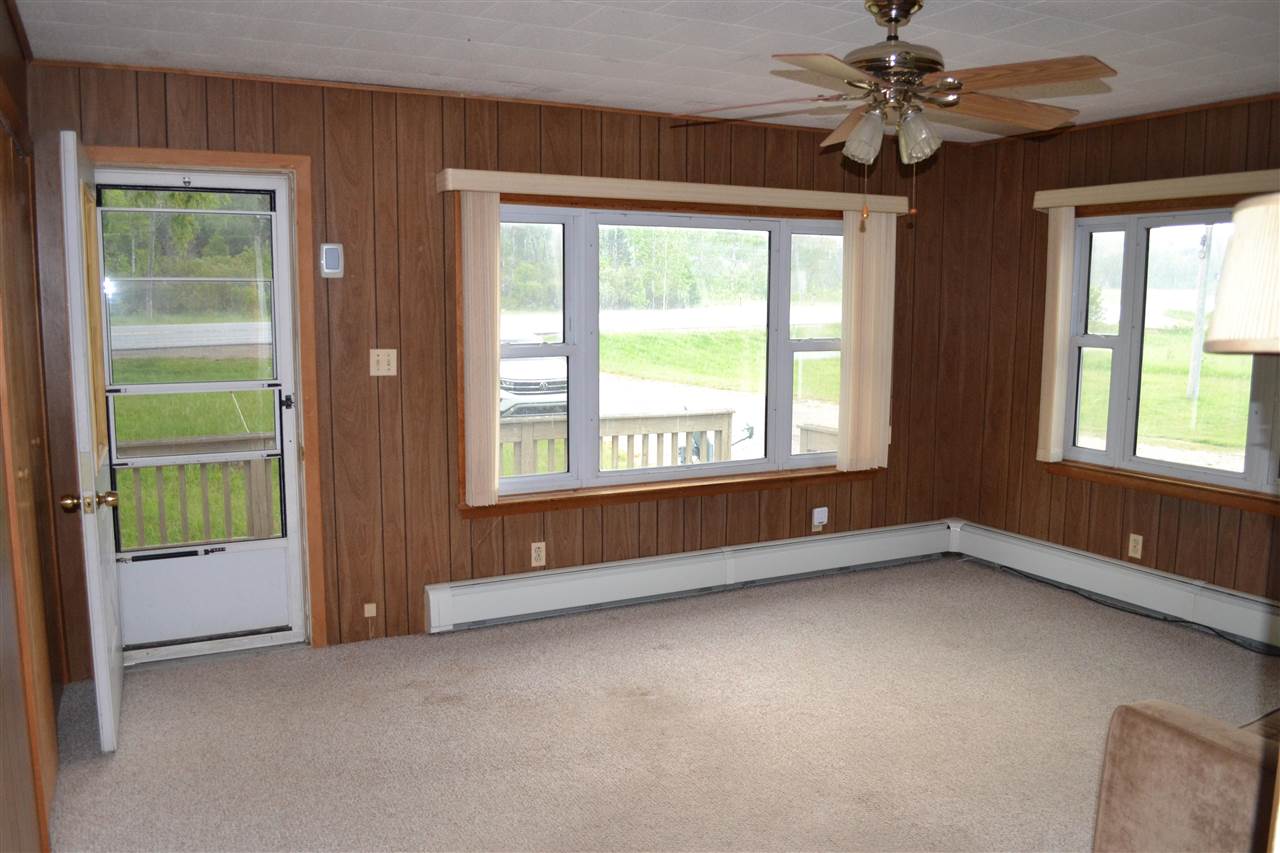 5289 S US 131