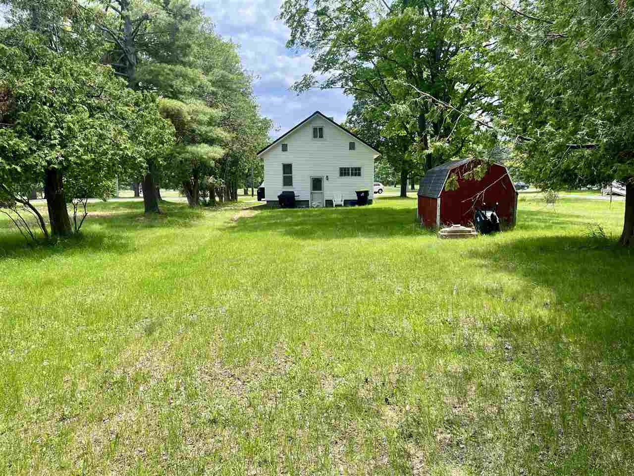 747 Petoskey Ave