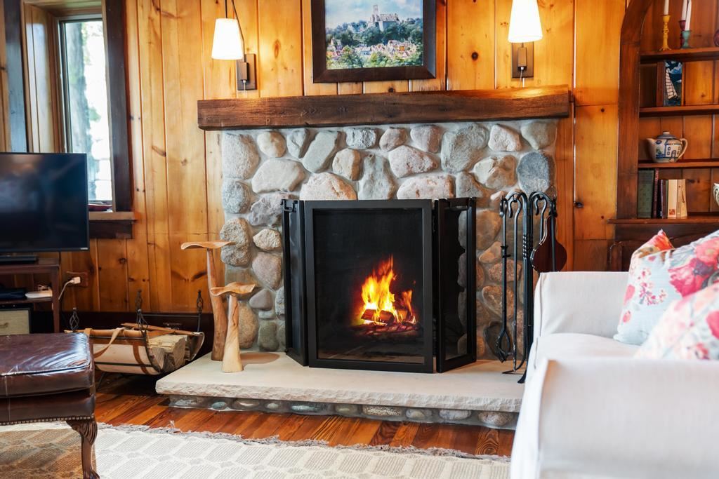 3106 Glenwood Beach Drive