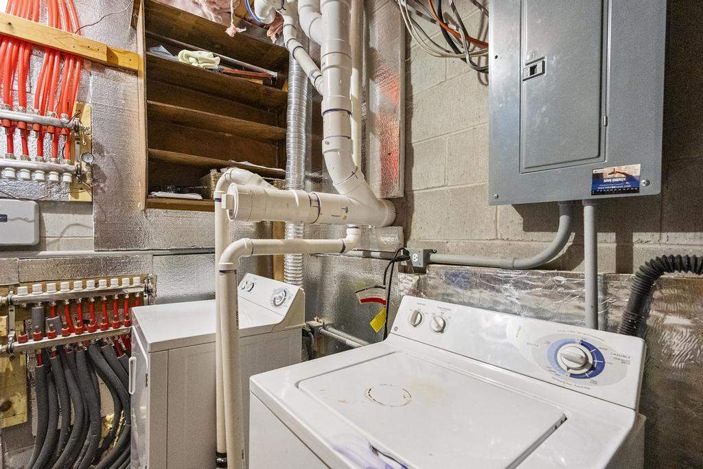 2217 6 Mile Lake Road