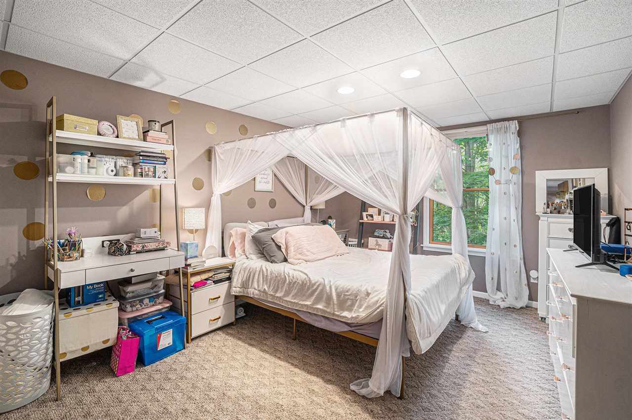 2027 Woods Lane