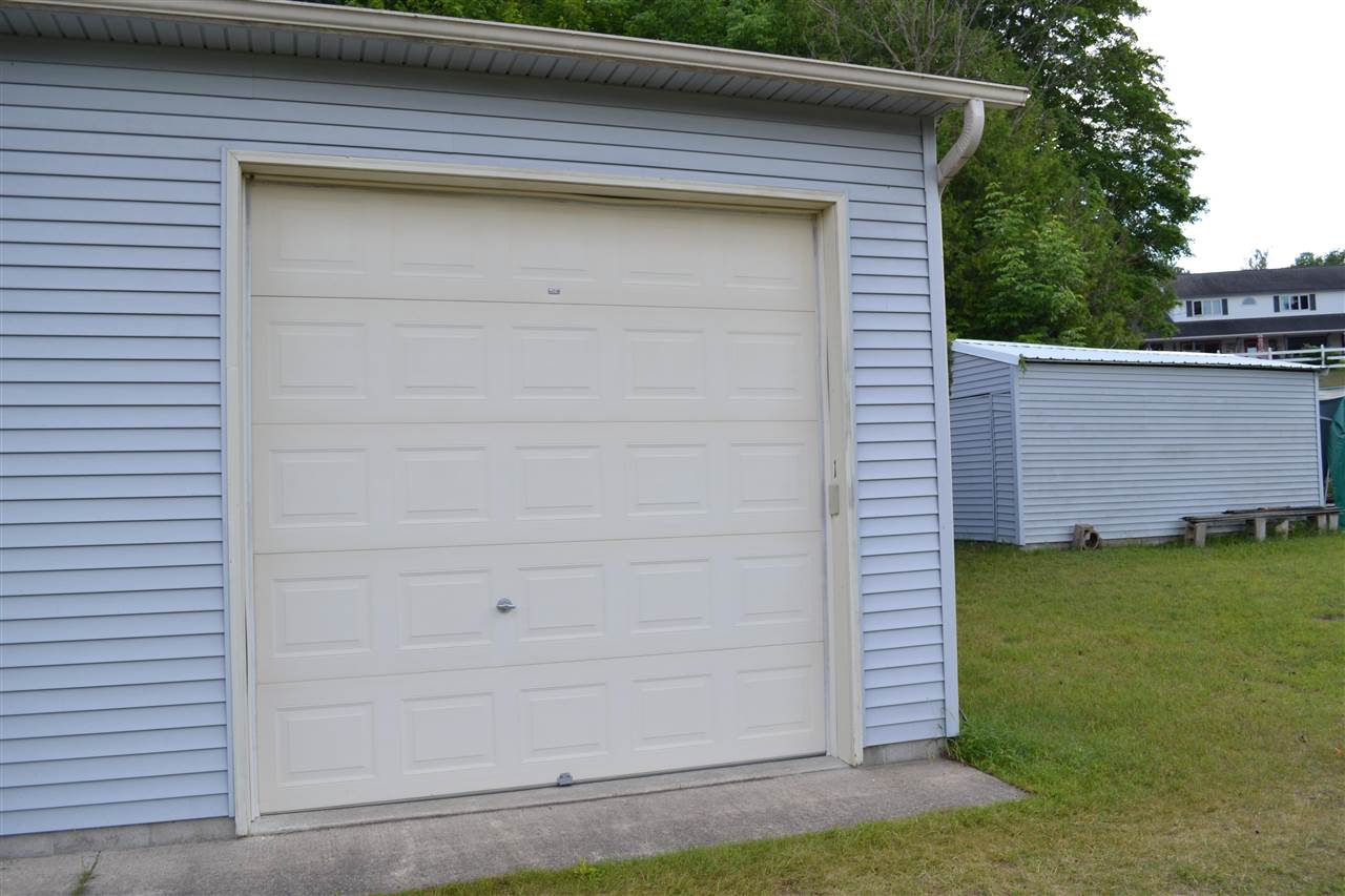 502 Lake Street N Unit: 6