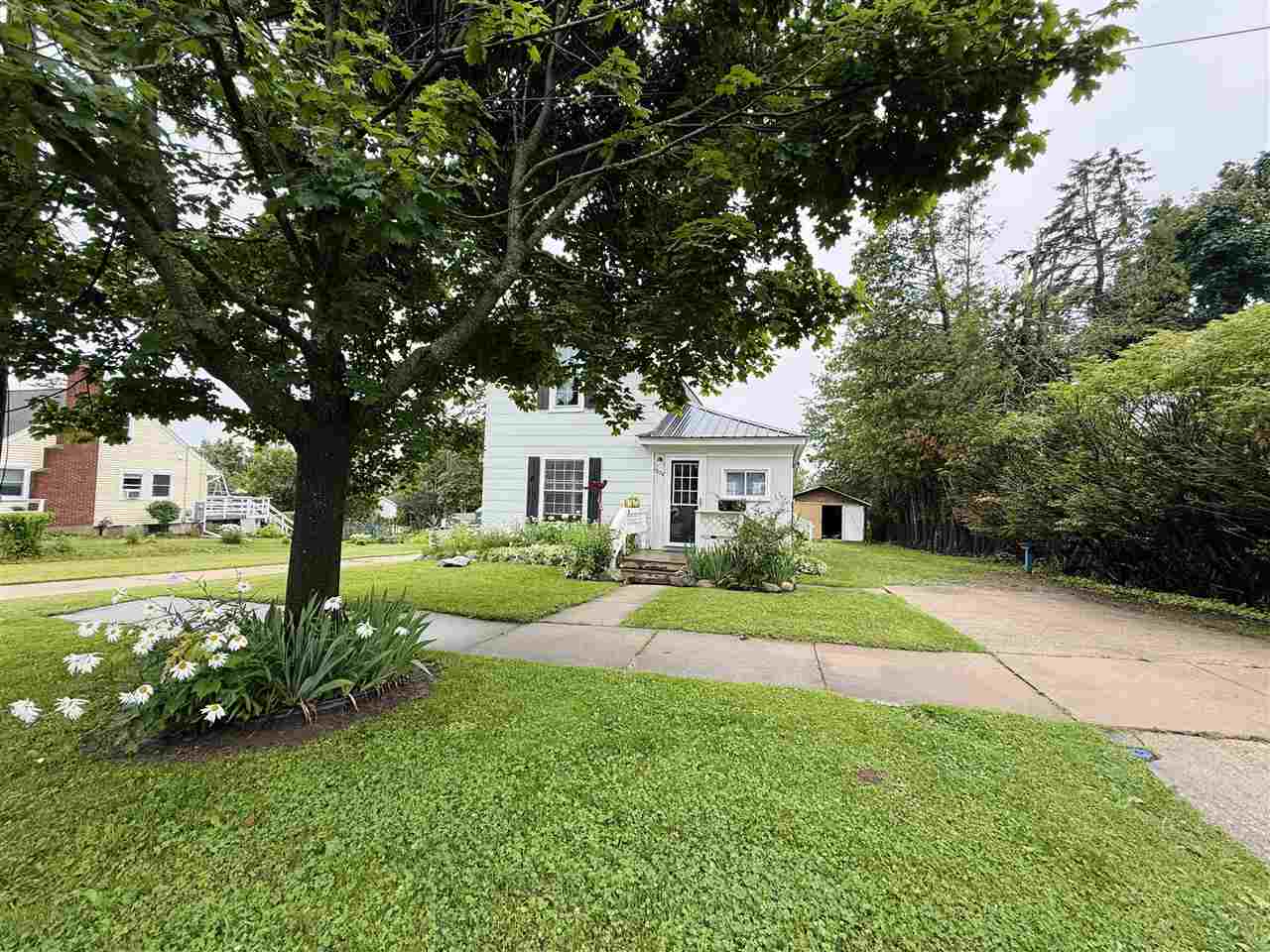 1028 Jefferson Avenue