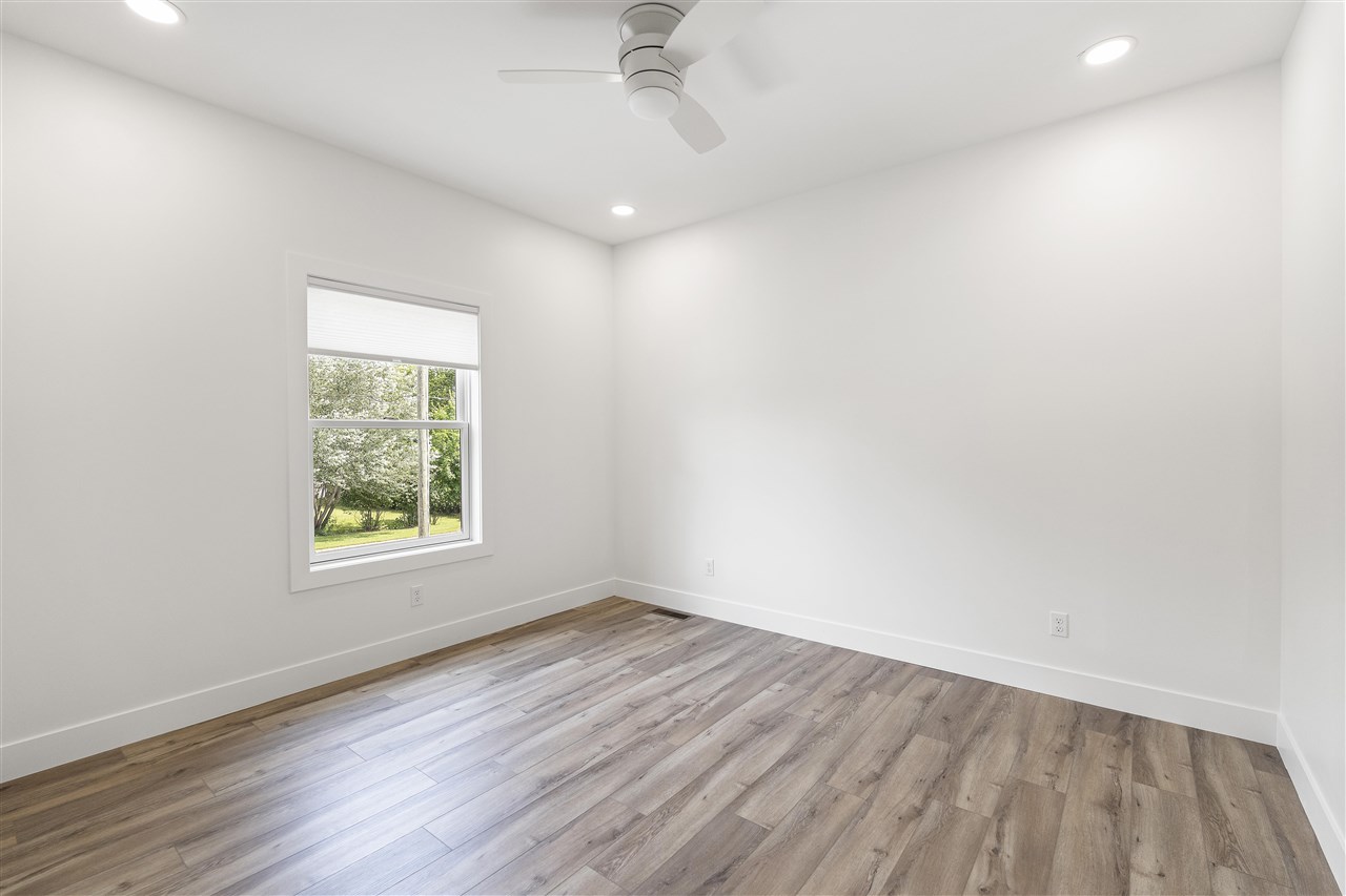 202 W Carpenter