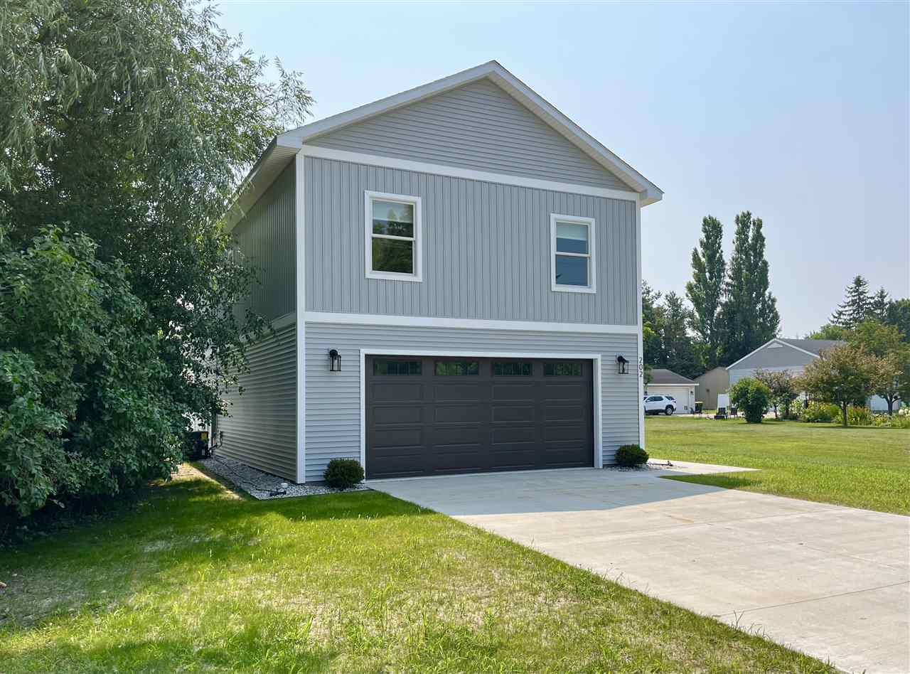 202 W Carpenter
