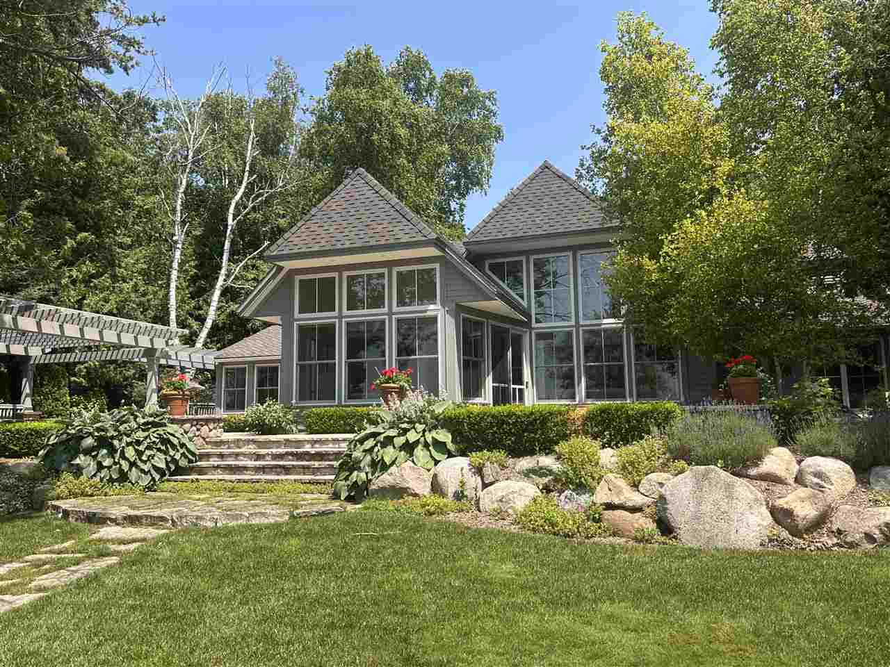 5620 Horton Creek Drive