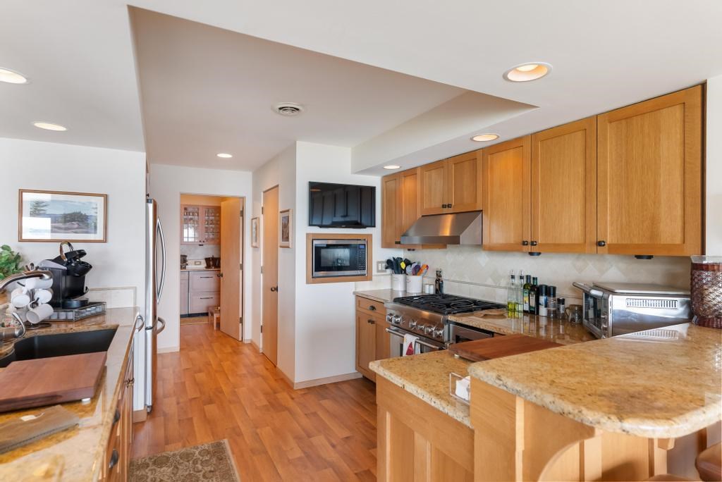 500 Front Street Unit: 22
