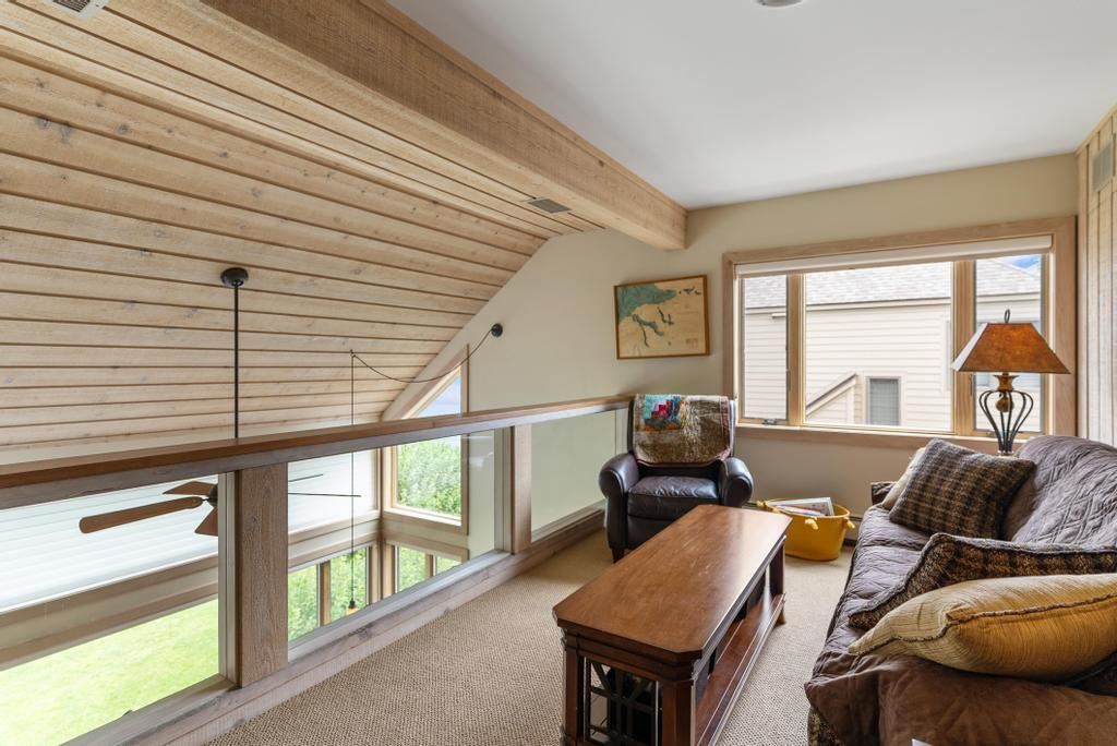500 Front Street Unit: 22