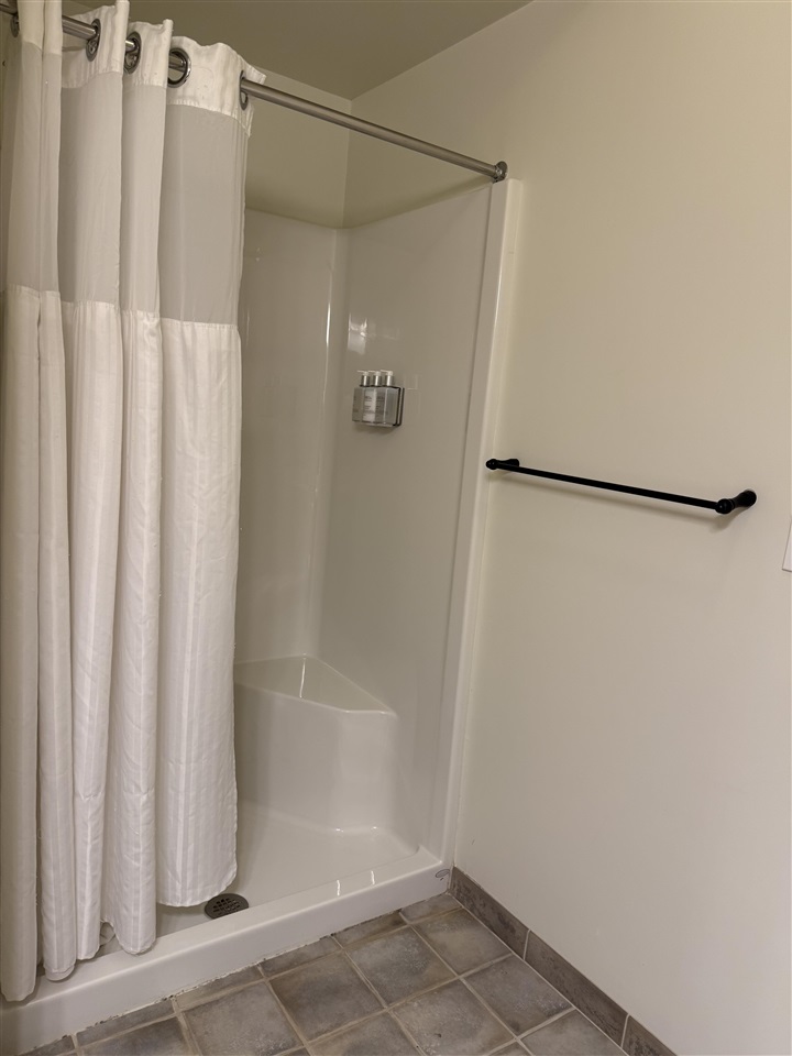 1151 Cabin Drive Unit: Unit #825 "B" / Door #825