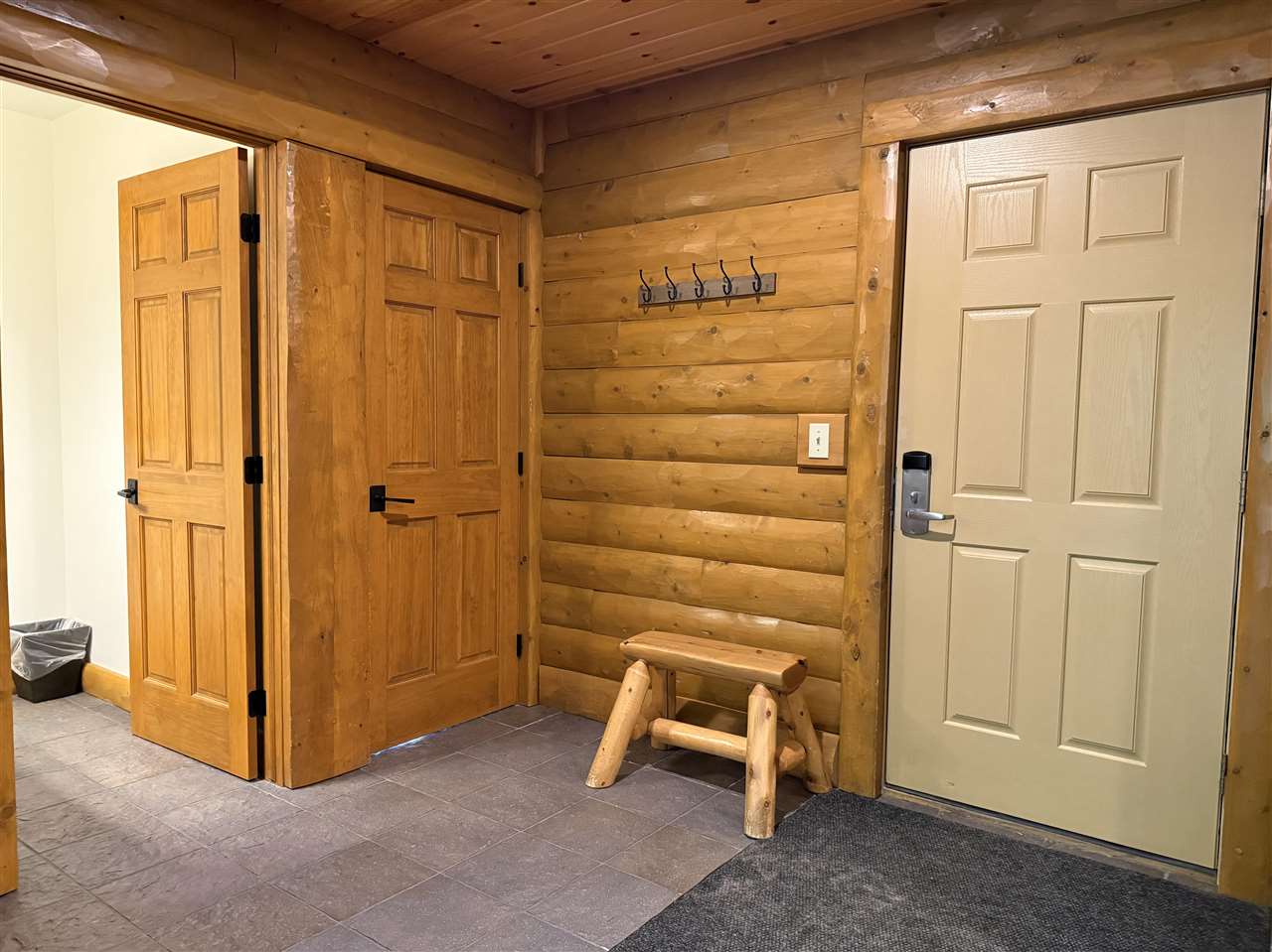 1151 Cabin Drive Unit: Unit #825 "B" / Door #825