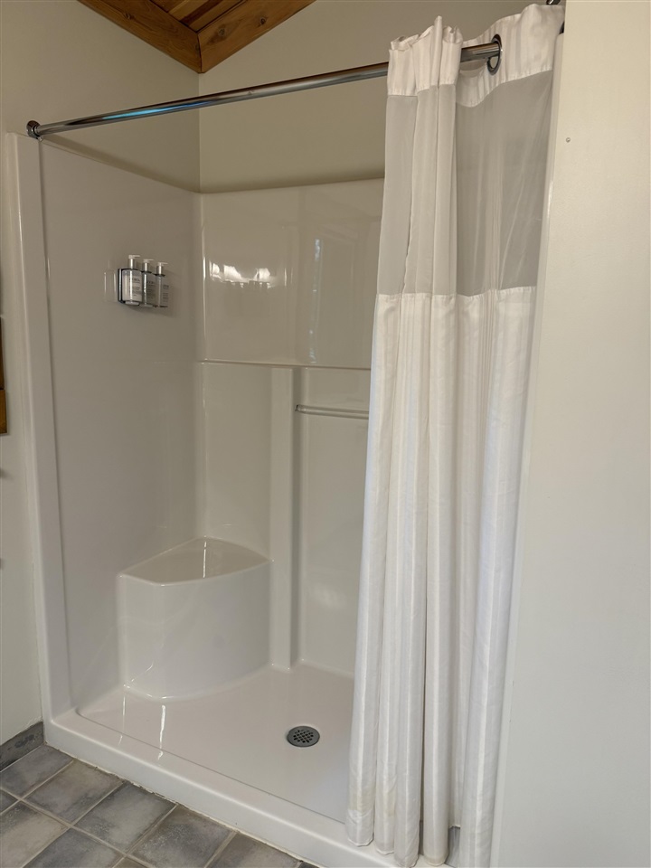 1151 Cabin Drive Unit: Unit #825 "B" / Door #825