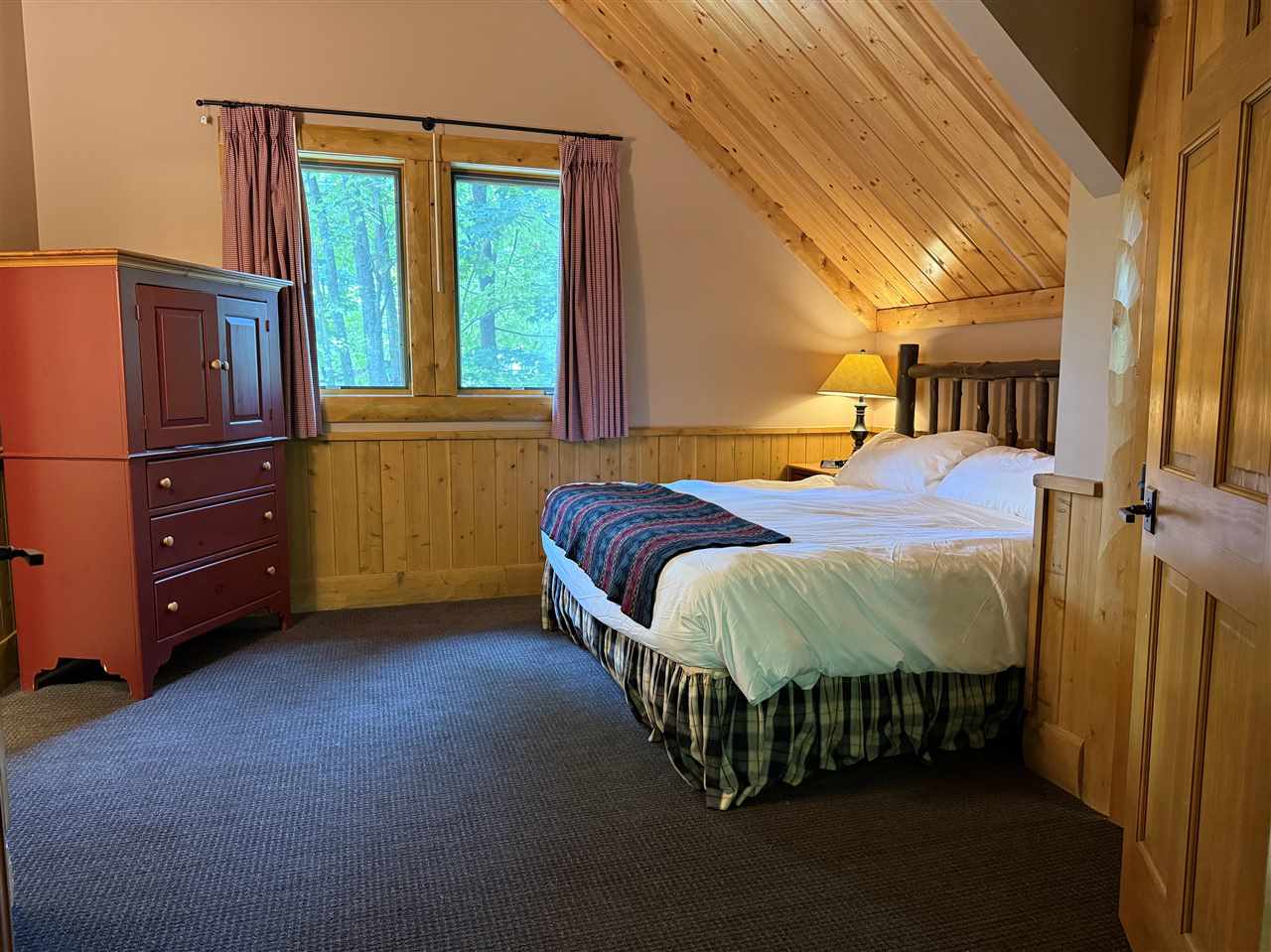 1151 Cabin Drive Unit: Unit #825 "B" / Door #825