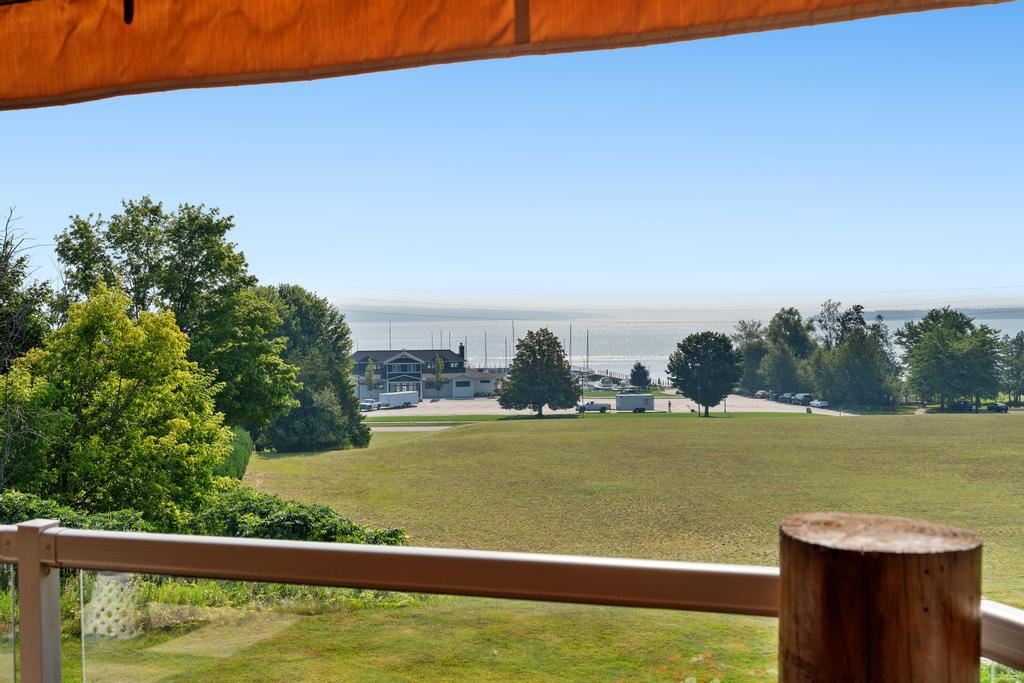 1004 Marina Bluff Drive