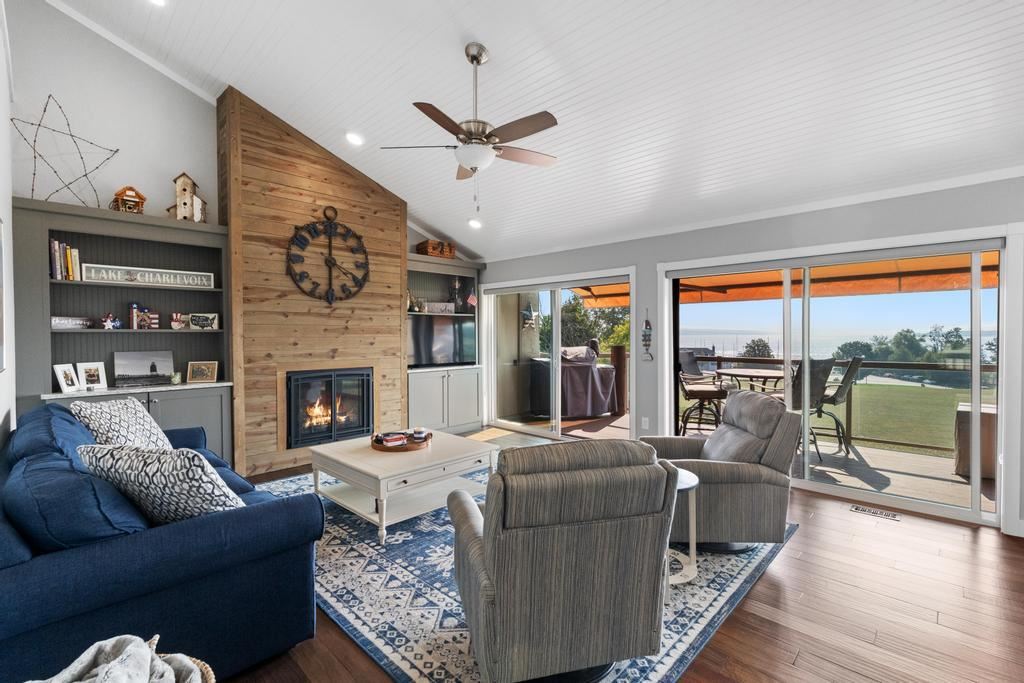 1004 Marina Bluff Drive