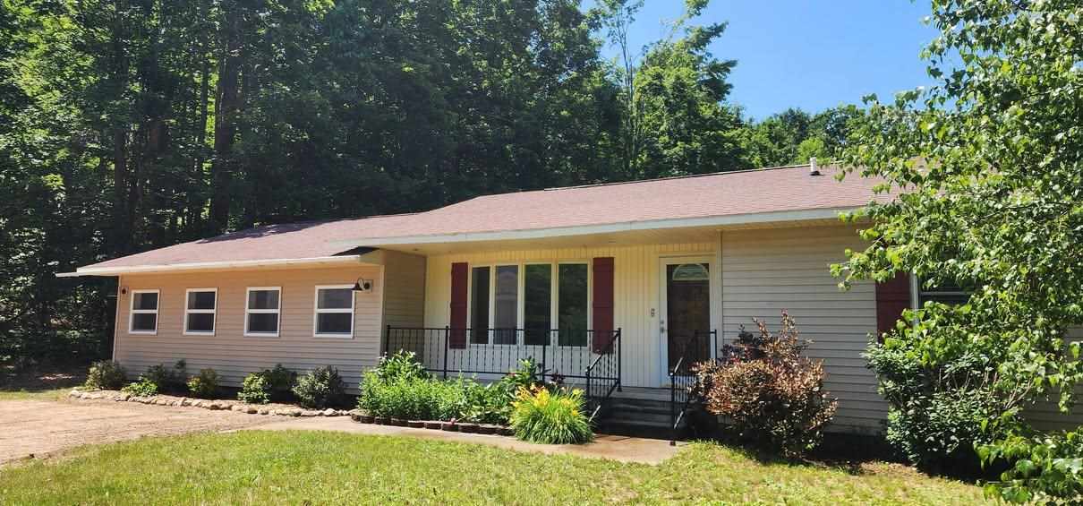 3065 Pleasant Valley Road