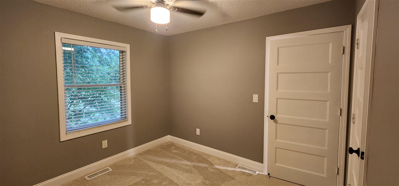 3065 Pleasant Valley Road