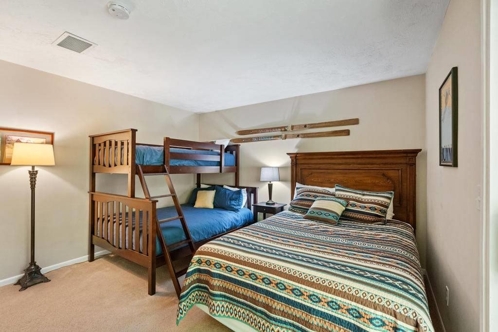 02519 Ramshead Condo Drive Unit: 21