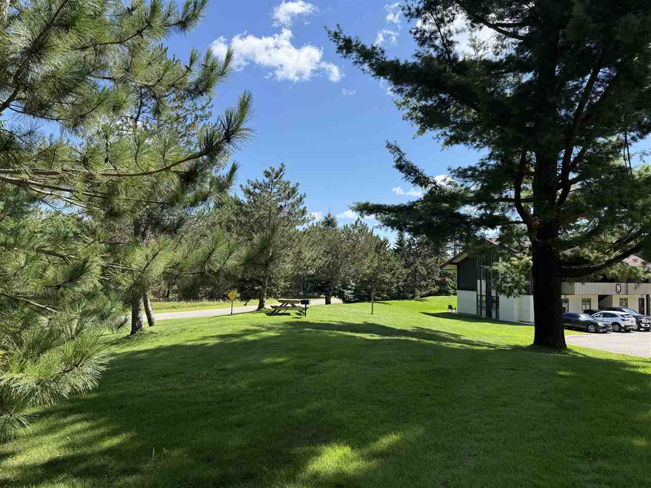 02519 Ramshead Condo Drive Unit: 21