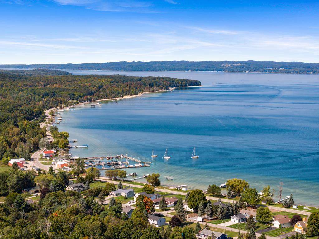 00974 N Advance Road