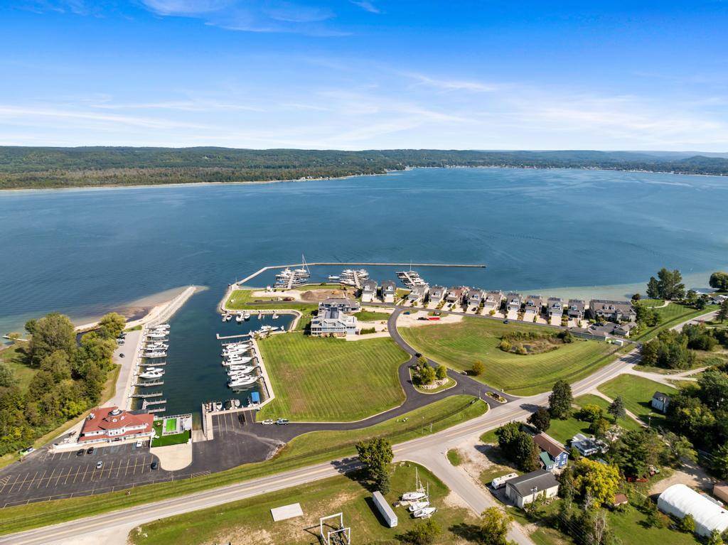 00974 N Advance Road