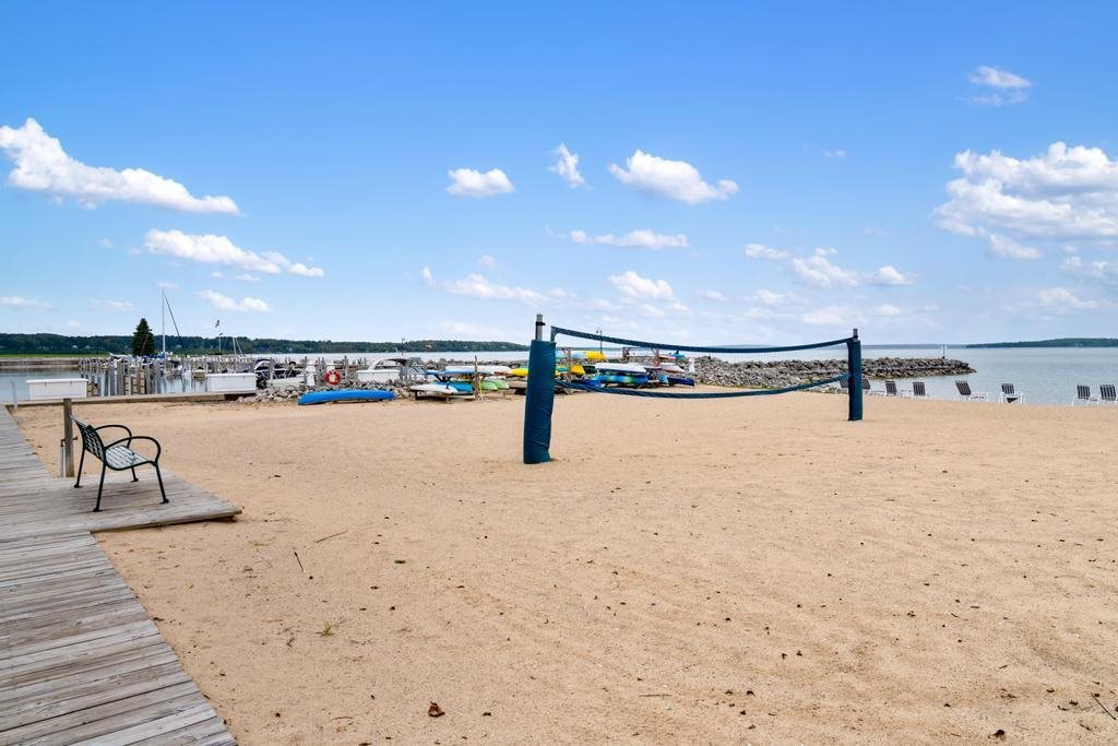 4000 Hemingway Pointe Club Drive Unit: Door 19/Unit 59/Slip 5
