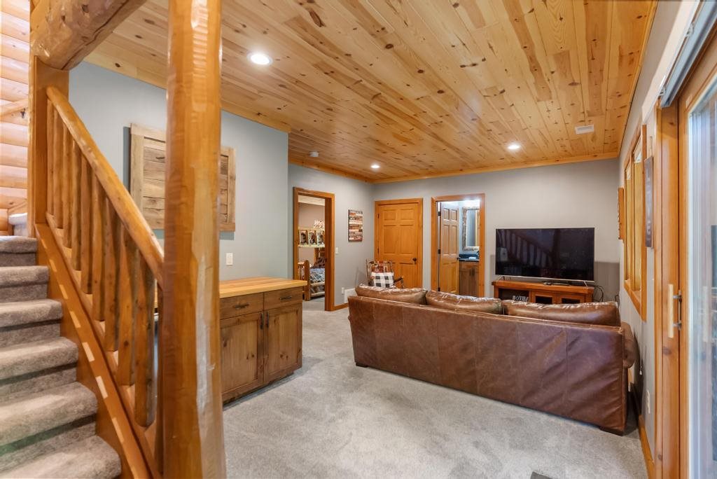 1330 Powder Ridge Drive Unit: Unit#37 / Door #837