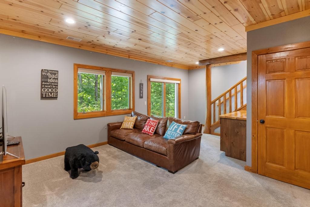 1330 Powder Ridge Drive Unit: Unit#37 / Door #837