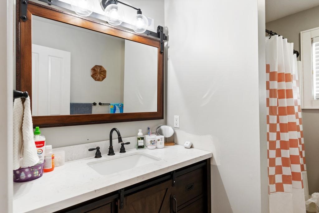 917 Roosevelt Street