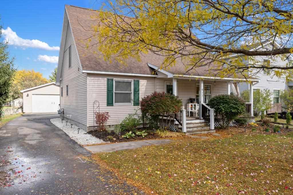 917 Roosevelt Street