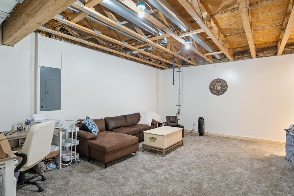 917 Roosevelt Street