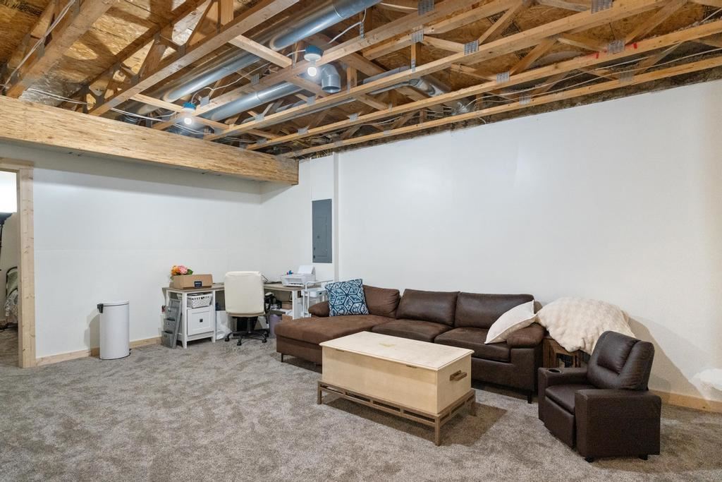 917 Roosevelt Street