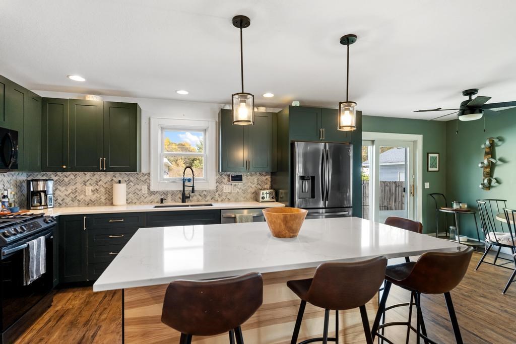 917 Roosevelt Street