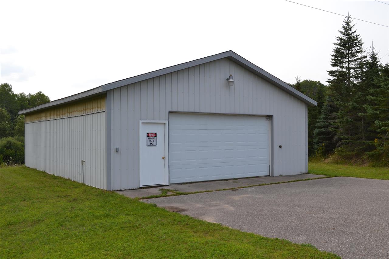 2290 Wildwood Trail