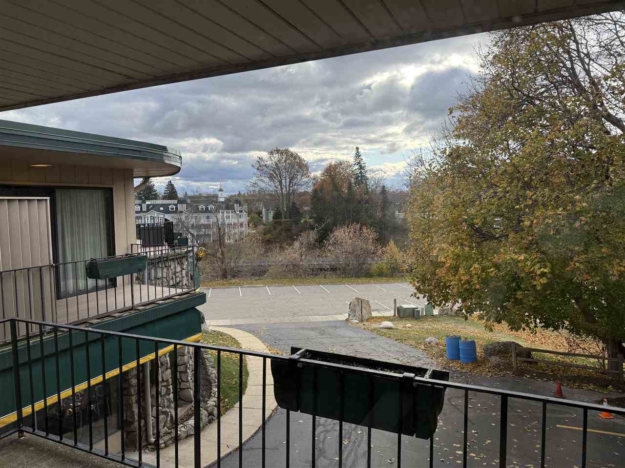 111 Pine River, Door #100