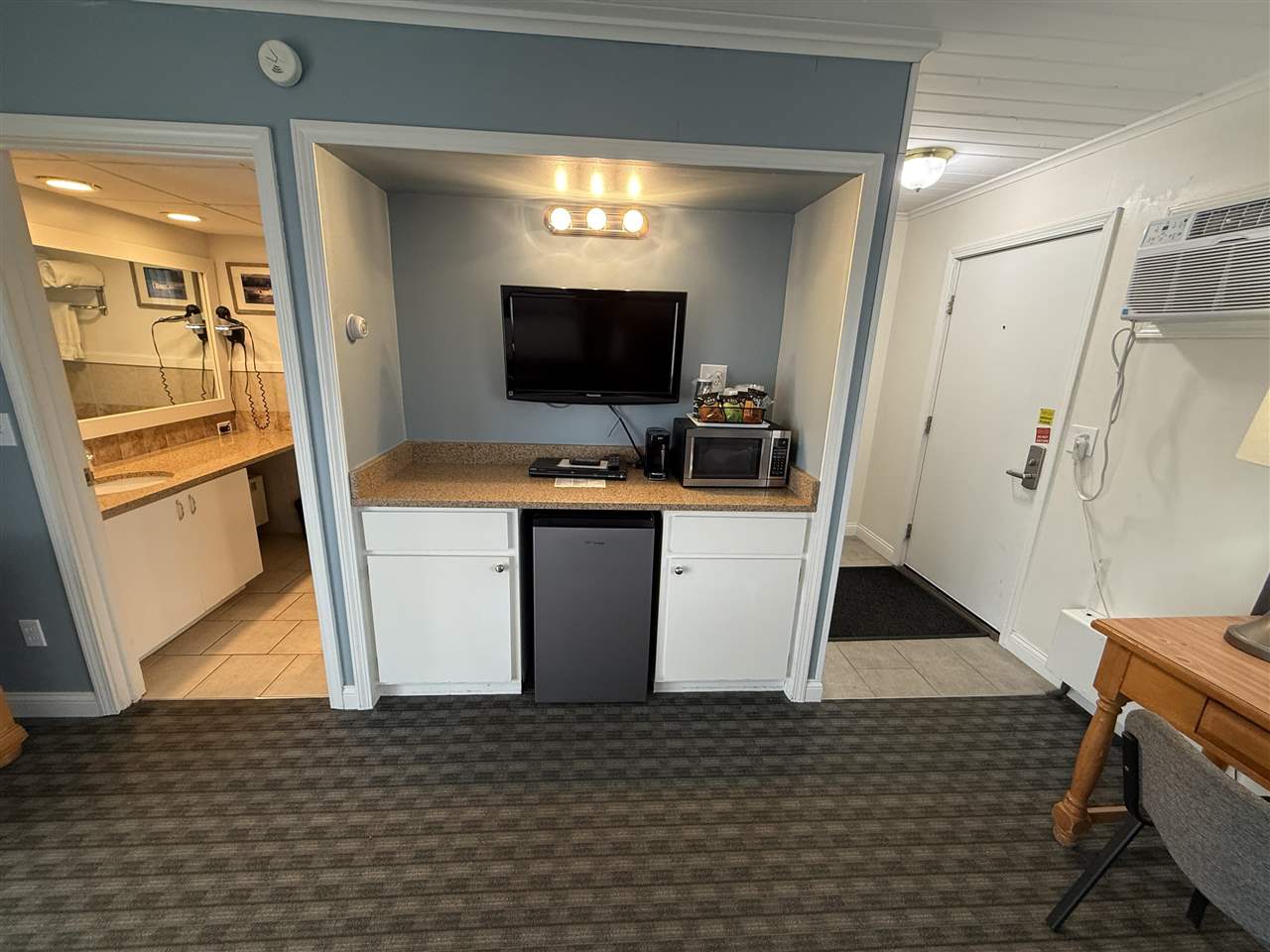 111 Pine River, Door #2