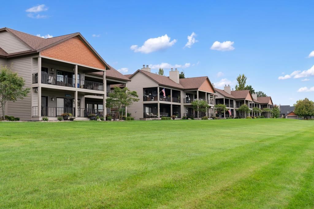 4000 Hemingway Pointe Club Drive Unit: 64