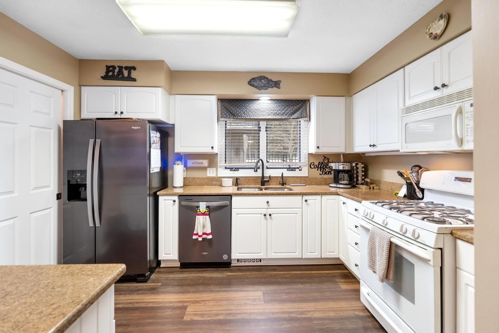 4000 Hemingway Pointe Club Drive Unit: 64