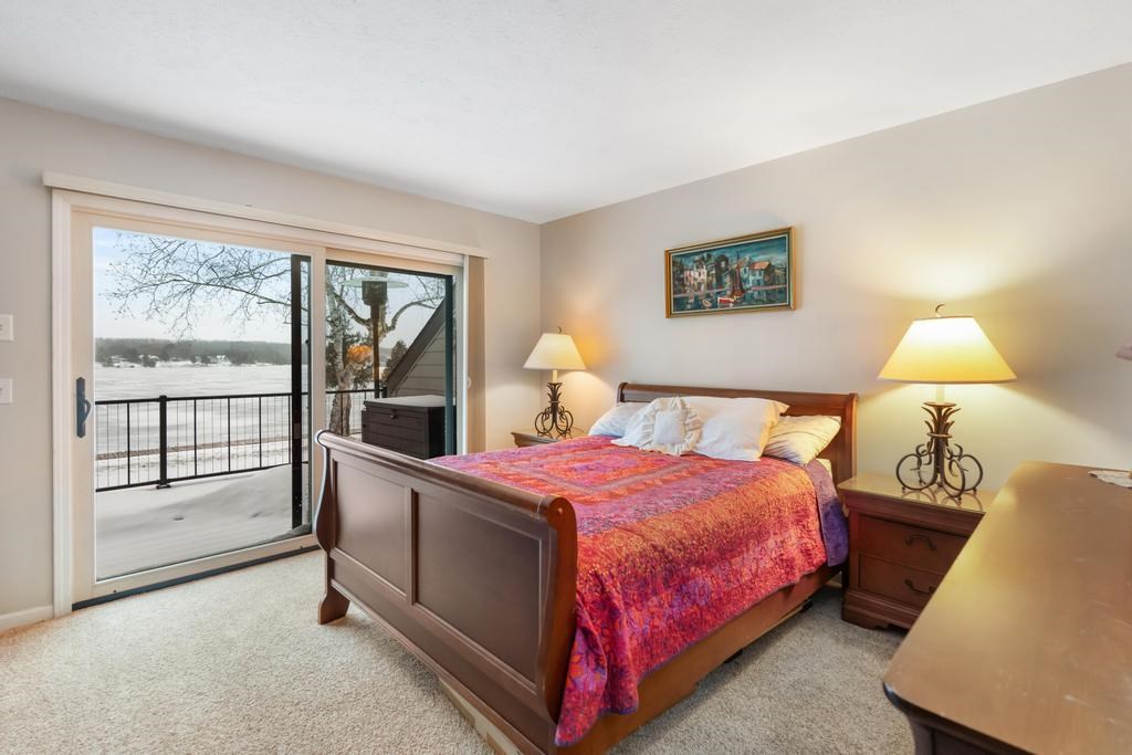 4000 Hemingway Pointe Club Drive Unit: Unit 64, Legal 36, Slip 46