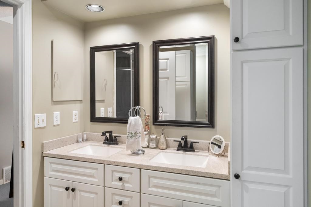 4000 Hemingway Pointe Club Drive Unit: 64