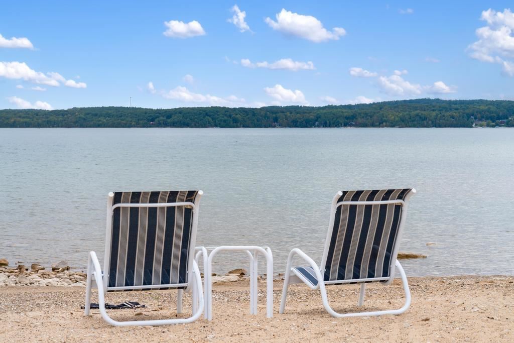 4000 Hemingway Pointe Club Drive Unit: 64