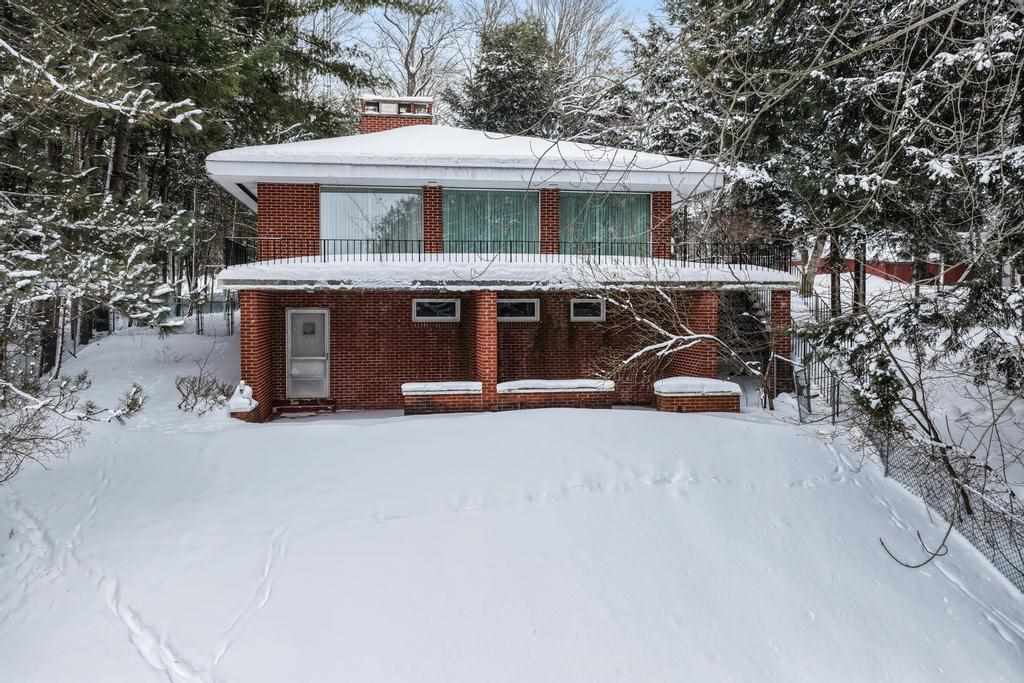 1137 Lalonde Road