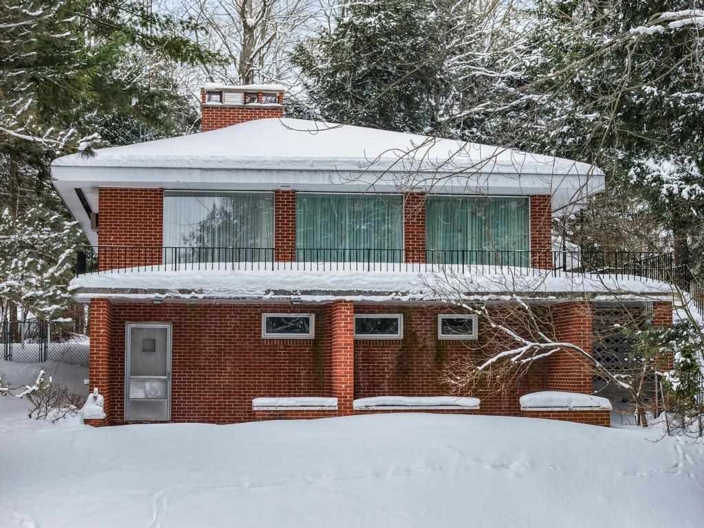 1137 Lalonde Road