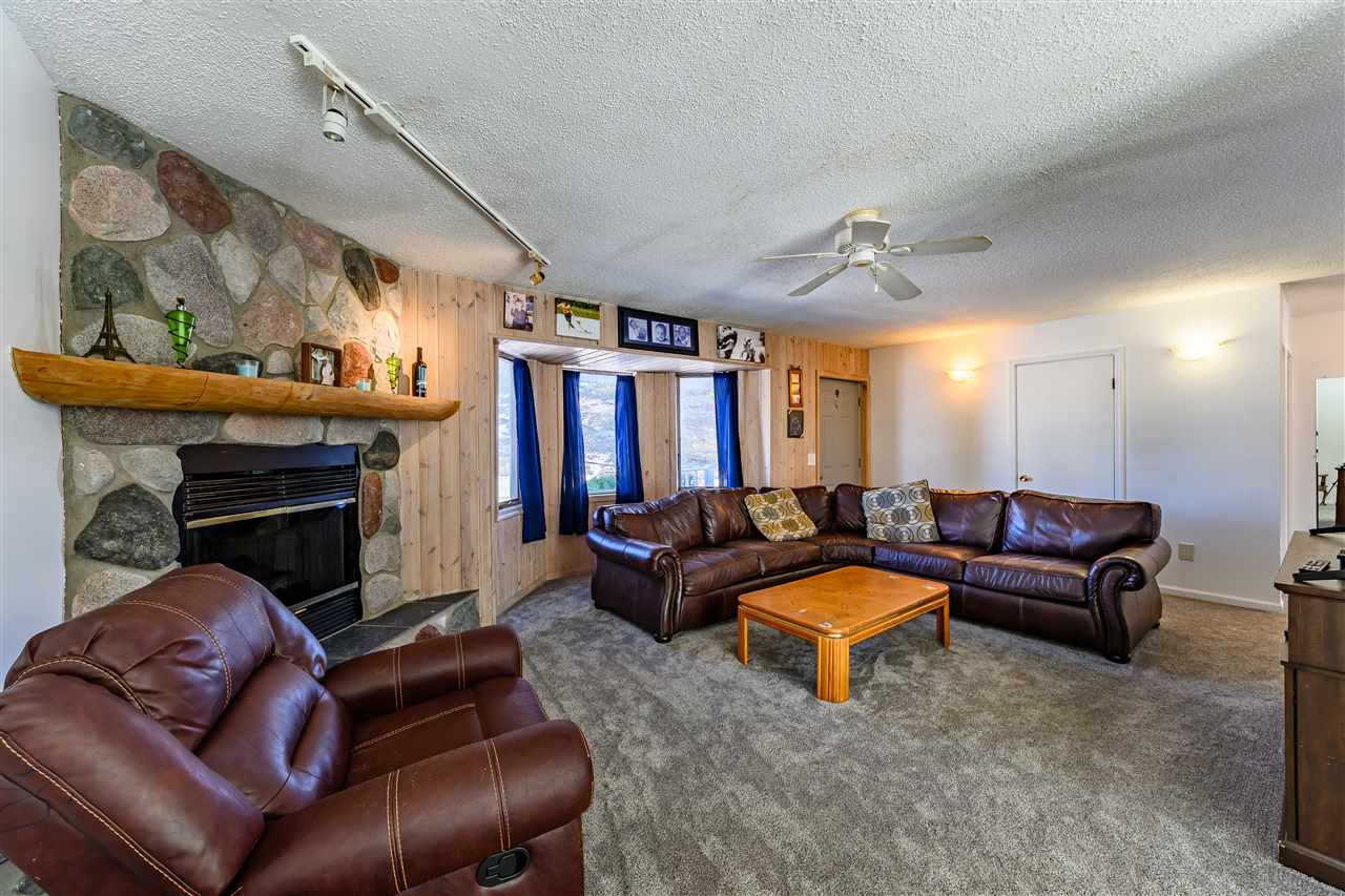 3163 Mayberry Hill