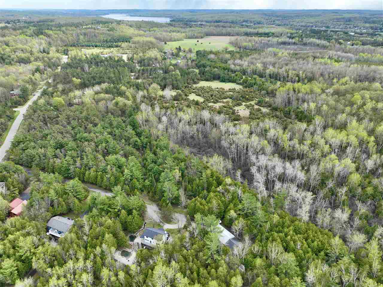 3877 Commodore Drive