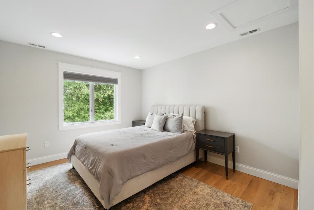 3312 Springwater Beach Road