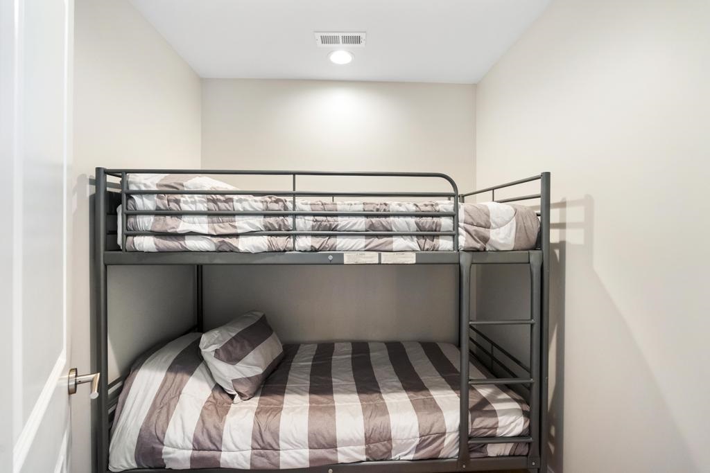 3312 Springwater Beach Road