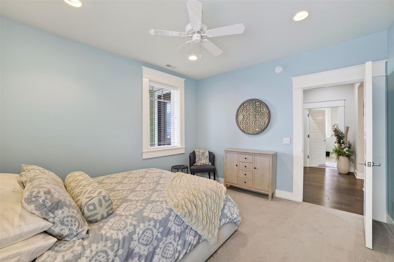 00924 Pointe Drive (pvt) Unit 49